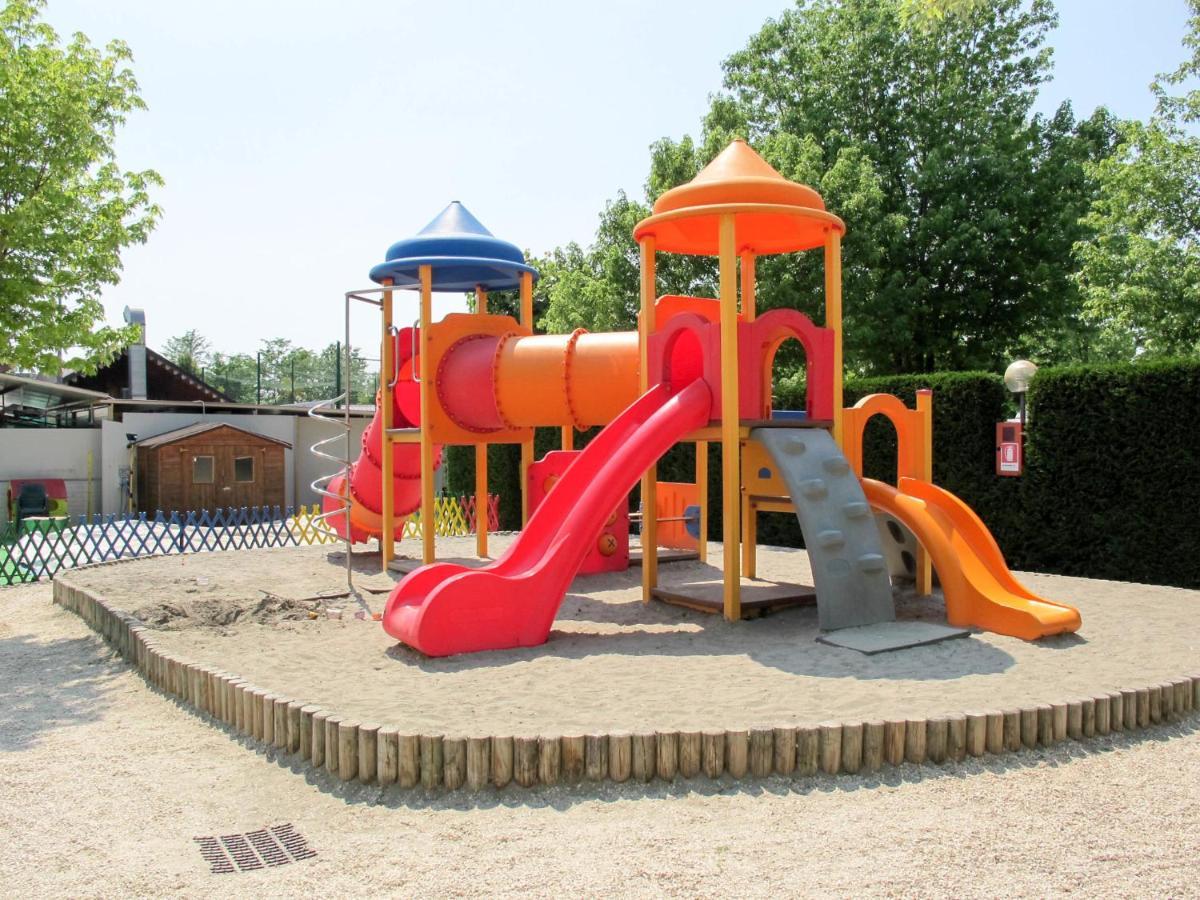Camping Butterfly 280S *